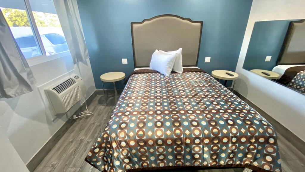 Dixie Motel - thumb 1