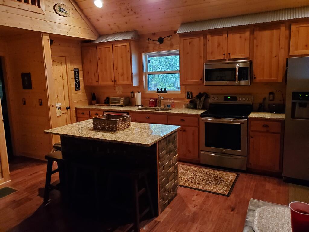 DOGWOOD DREAM - Amazing Family Retreat Surrounded By Mountain Laurels - thumb 2