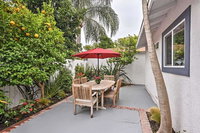 Donald Duck's Cottage USA Accommodation