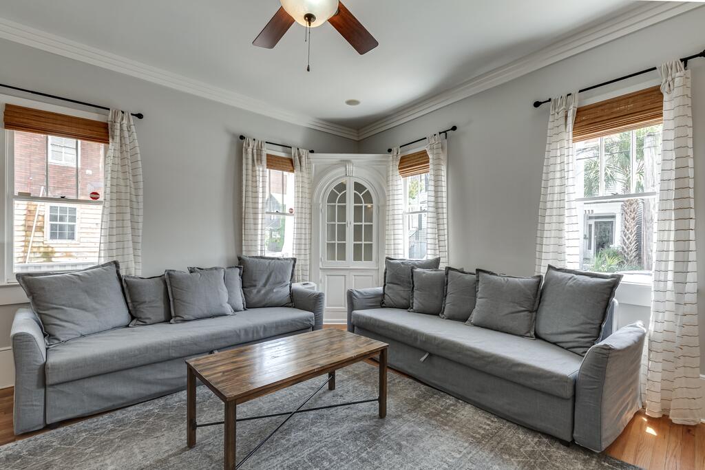 Downtown Home Centrally Located - thumb 1
