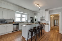 Downtown Home Centrally Located Tourism Bookings