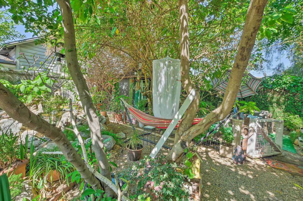 Downtown Orange Cottage W/ Garden & Hot Tub! - thumb 3