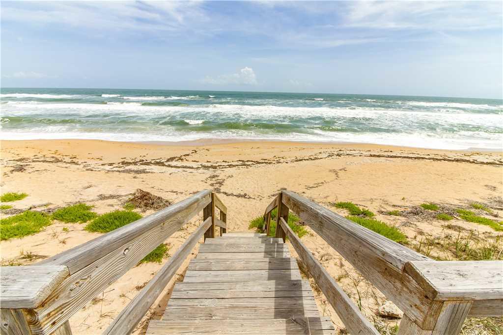 Dreaming Dunes, 4 Bedrooms, Sleeps 8, Ocean Front, WiFi - thumb 2