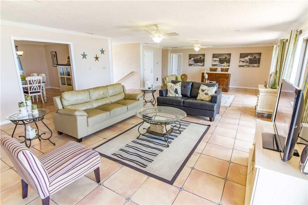 Dreaming Dunes, 4 Bedrooms, Sleeps 8, Ocean Front, WiFi - thumb 3