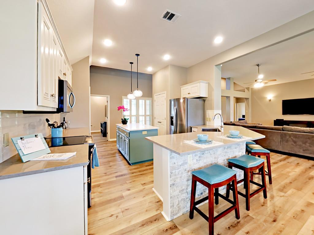 Dripping Springs Home - thumb 3