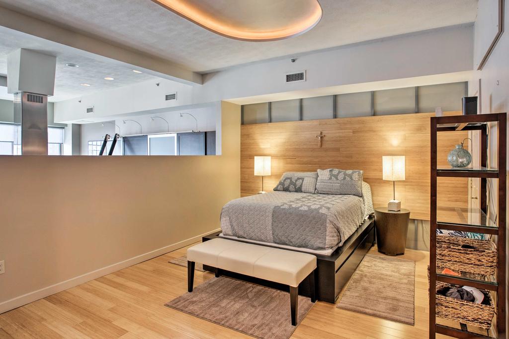 Dtwn Cleveland Loft - Walk To Browns Stadium! - thumb 3