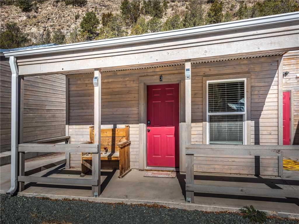 Eagle Creek Cabin 3, Grill, Kitchenette, Fire Pit, Sleeps 4 - thumb 0