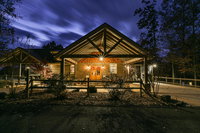 EAGLES CREST - Long Range Layered Mountain Views in peaceful neighborhood Tourism Bookings