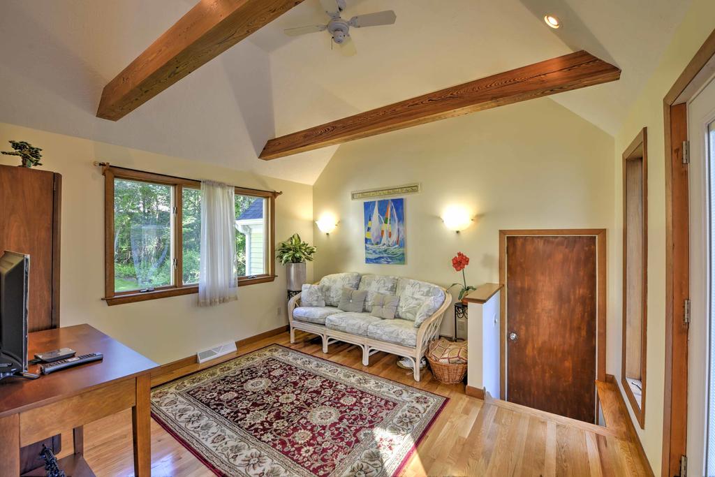 East Falmouth House - 4 Mi To Menauhant Beach! - thumb 3