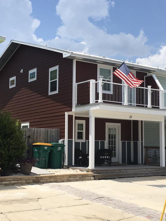 East Pass Oasis - thumb 0