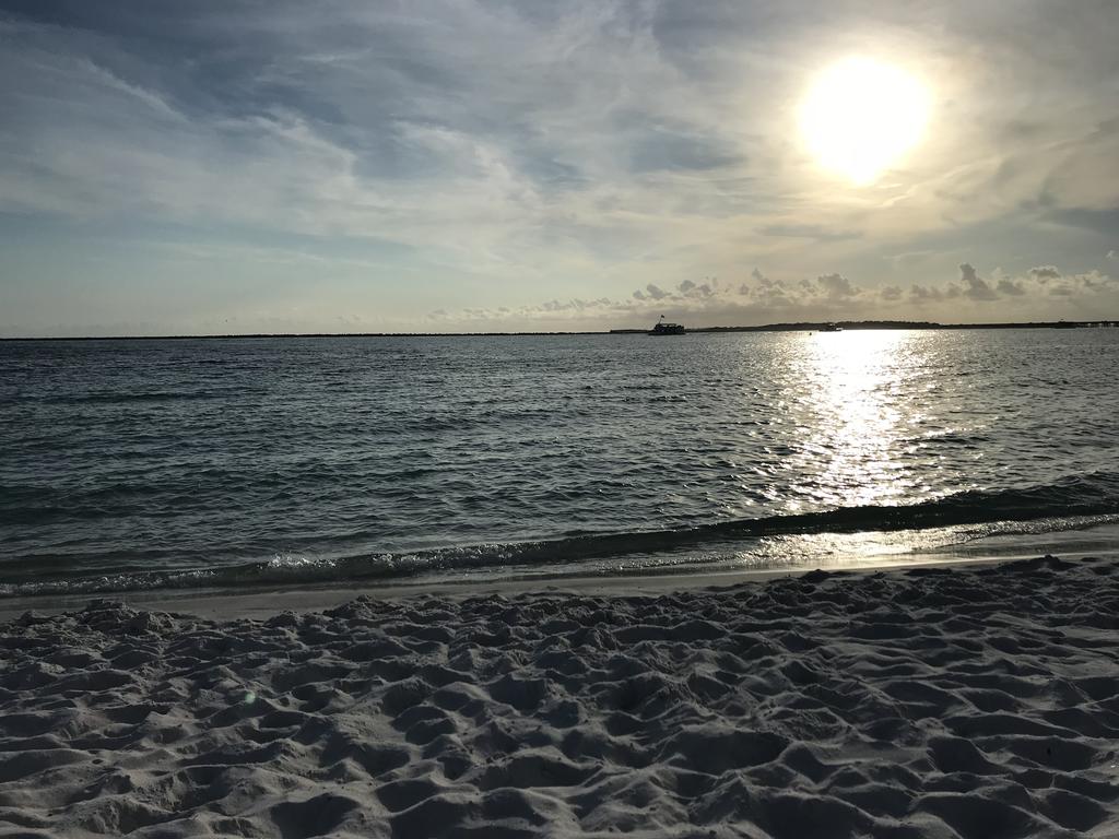 East Pass Oasis - thumb 3