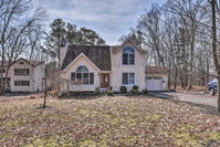East Stroudsburg Home - 5 Mi. to Shawnee Mtn Tourism Bookings