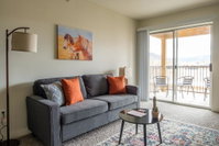 Eastside 1  2 BR Apts with balcony by Frontdesk Tourism Bookings