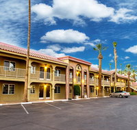 Econo Lodge - Tourism Bookings