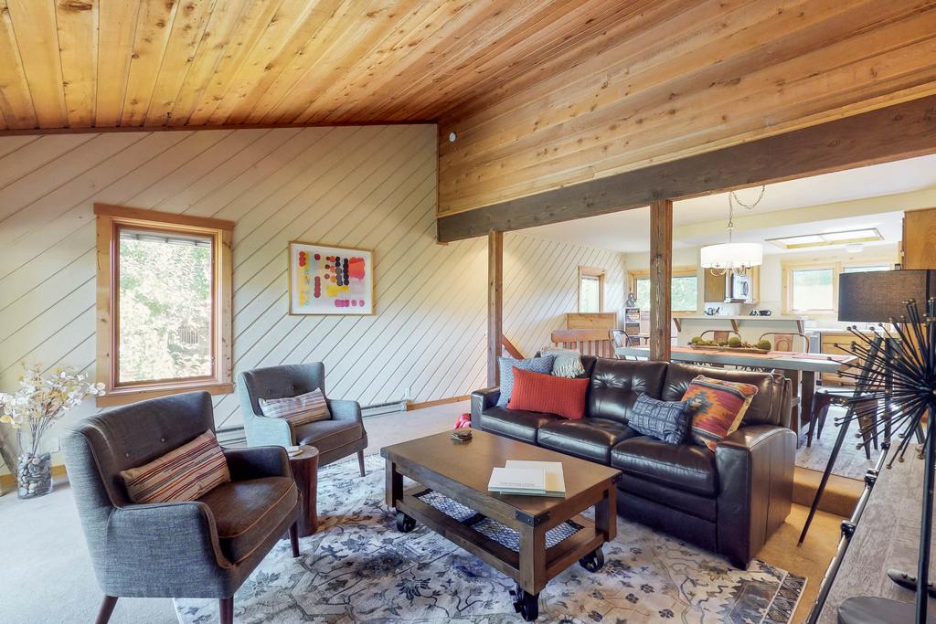 Elkhorn Ridge Retreat - thumb 2