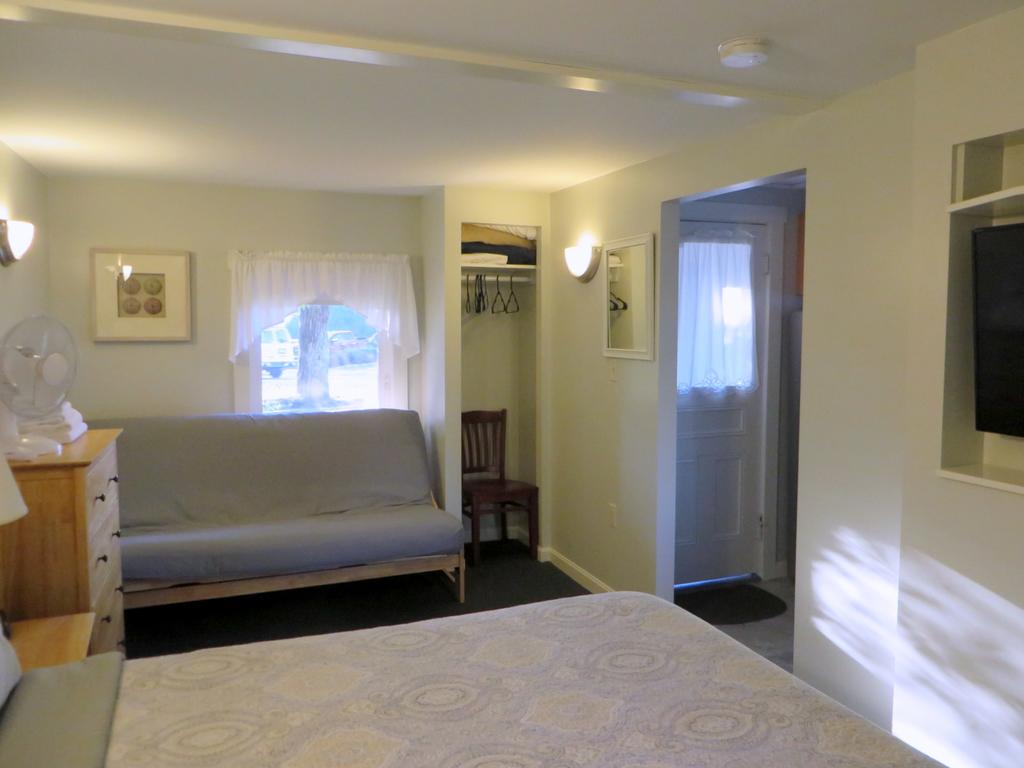 Elmwood Motor Court - thumb 3