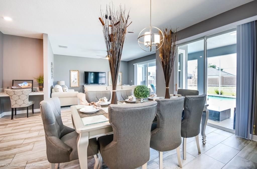 Enjoy Free Water Park And Slides - thumb 3