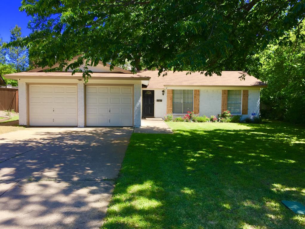 Entertainment District Home - thumb 0