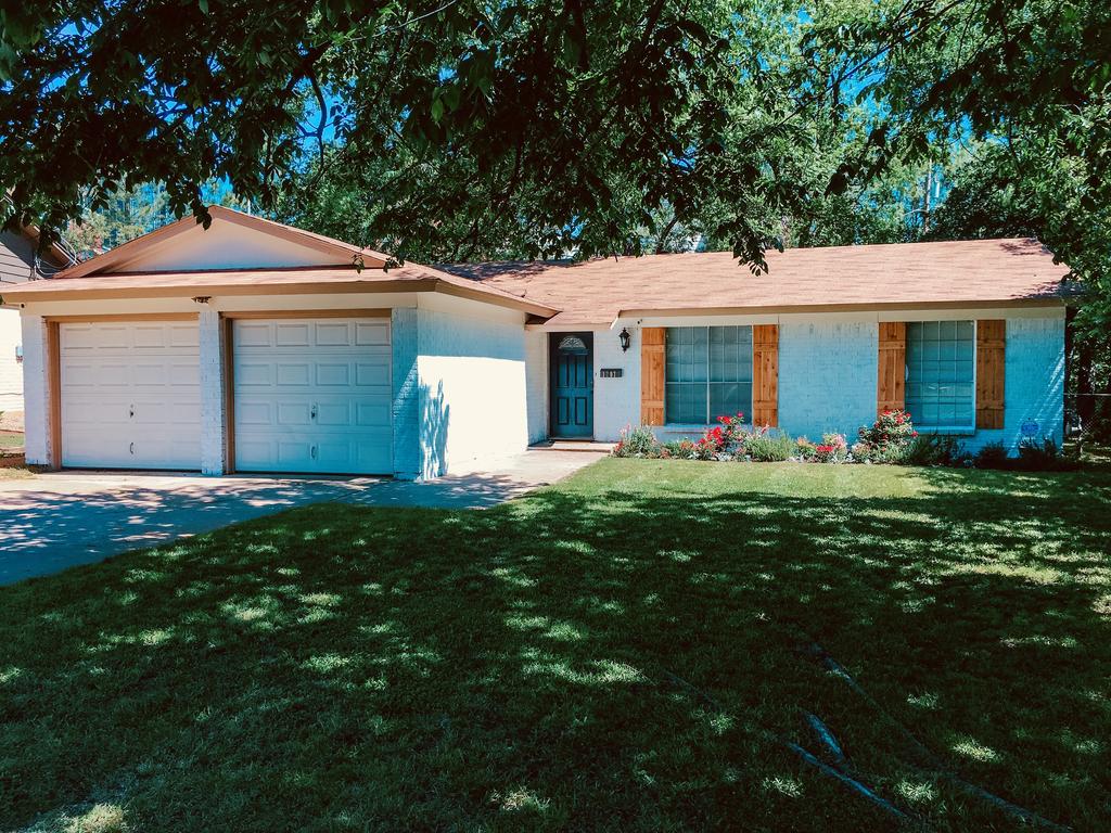 Entertainment District Home - thumb 1