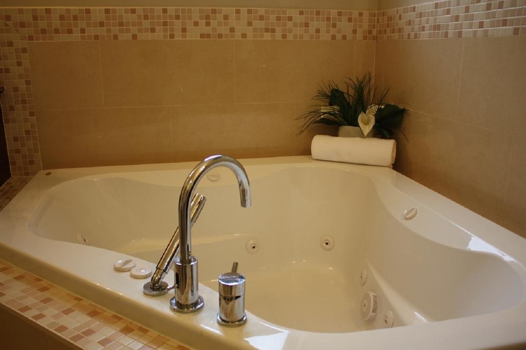 Entire Private Suite -private Home Stay - thumb 2