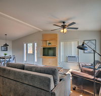 Escalante Home with Hot Tub - Near Nat'l Parks - USA Accommodation