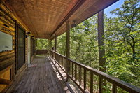 Eureka Springs Studio with Deck Views  BBQ Tourism Bookings
