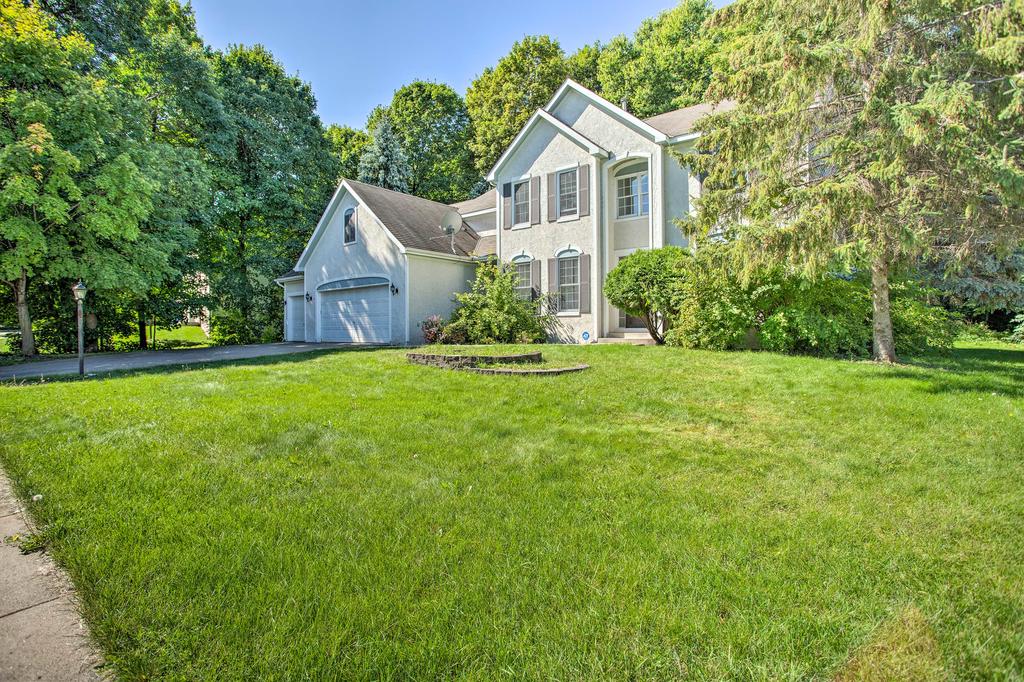 Executive Eden Prairie Home W/Deck, Game Room - thumb 0