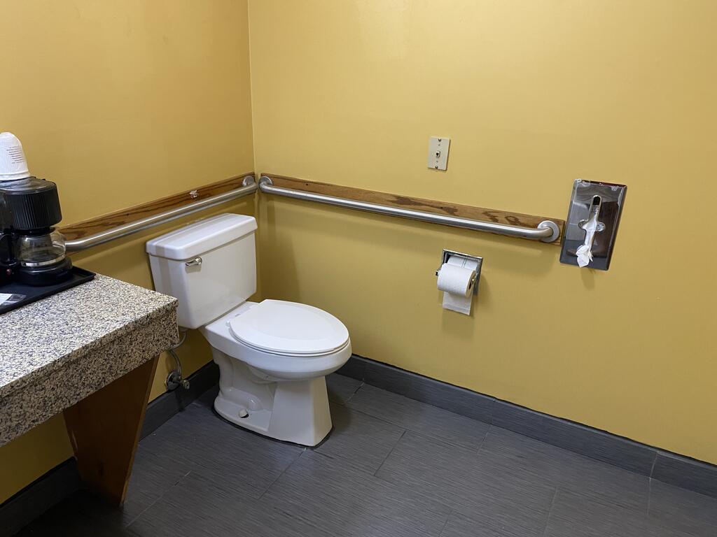 Executive Inn - thumb 2