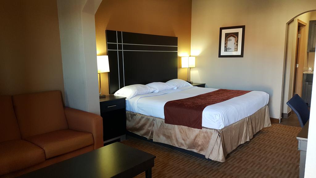 Executive Inn & Suites - thumb 3