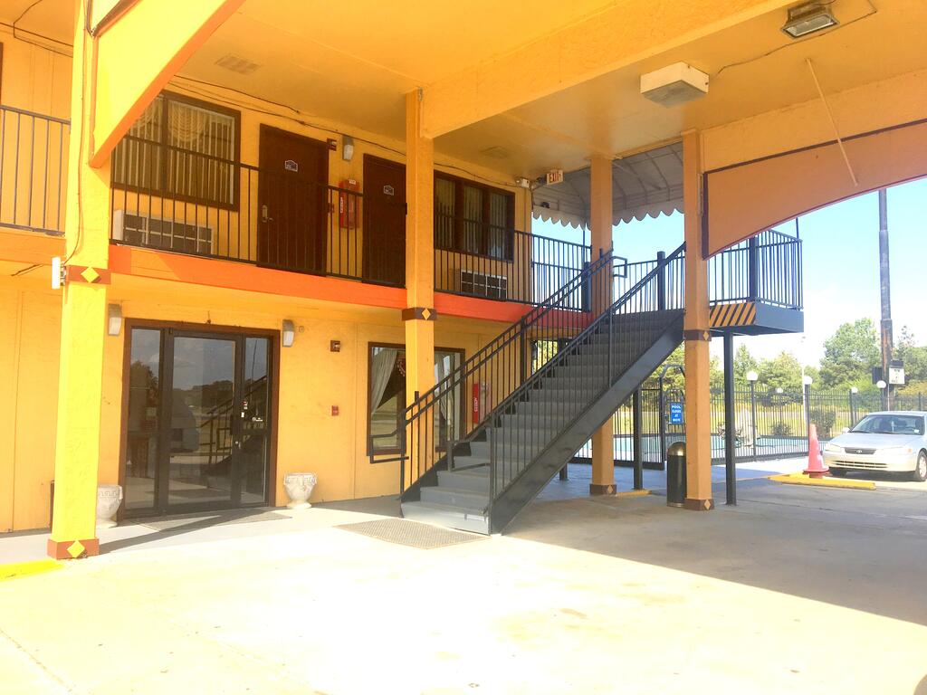 Executive Inn Express - thumb 2