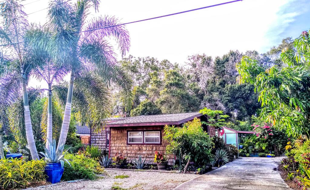 Exotic Garden - thumb 0