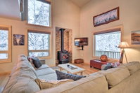 Family Cabin with Deck about 1 Mi to Resurrection Creek Tourism Bookings