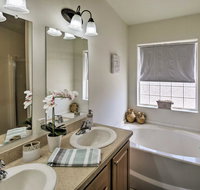 Family Home - 2 Mi to Riverwalk & 3 Mi to Casinos! - Tourism Bookings