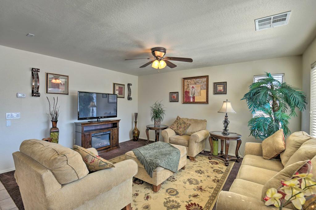 Family Home With Hot Tub On Johnson Ranch Golf Course - thumb 3