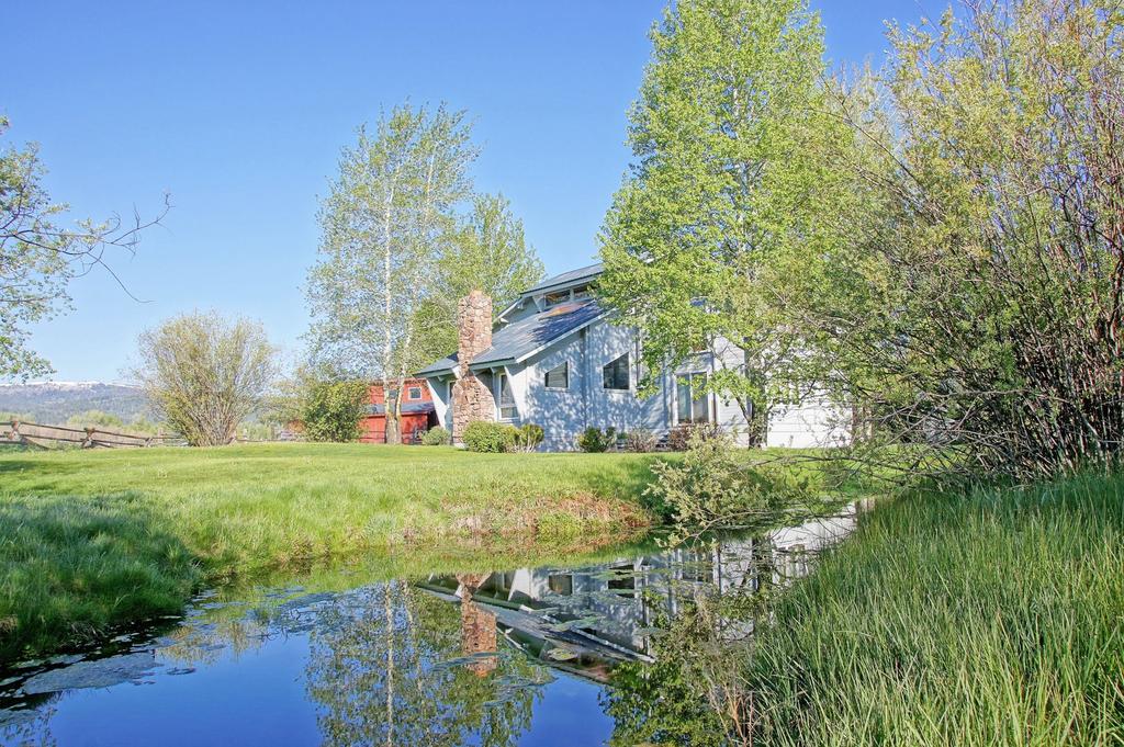 Field And Stream Chalet (213264-2681) Home - thumb 0