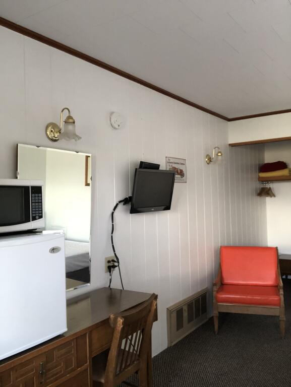 Firehouse Inn - thumb 3