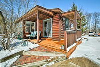 Fort Atkinson Cottage with Deck at Lake Koshkonong Tourism Bookings
