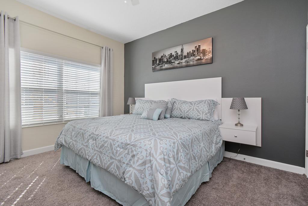 Four Bedrooms W/ Game & Pool 4900 - thumb 2