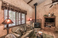 Fox Hollow Condo 08 2 Bedrooms Sleeps 6 Wood Stove Barbecue Tourism Bookings