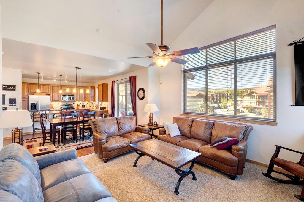 FREE Activities Daily WiFi & Shuttle - Downtown Luxury Condo 531 Near Resort Pool Club House - thumb 2