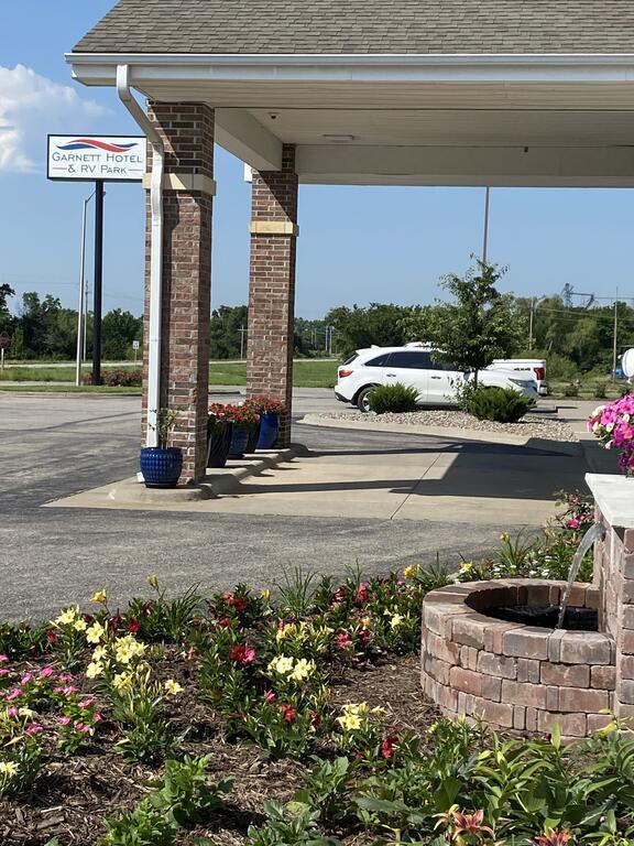Garnett Hotel & RV Park - thumb 2