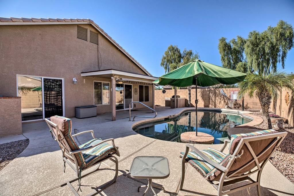 Gilbert Retreat With Outdoor Kitchen & Private Pool! - thumb 1