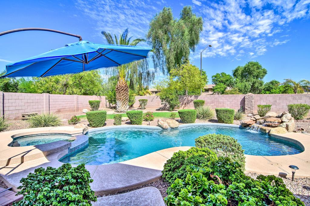 Gilbert Retreat With Private Backyard Oasis - thumb 0