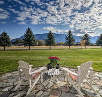 Glacier Park Getaway Surrounded by Mtn Lakes - Tourism Bookings