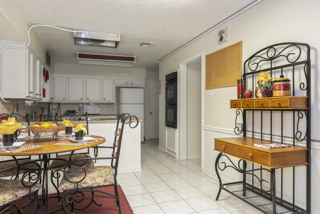 Gloryvine Near The Woodlands, Med Ctr & ExxonMobil - thumb 1