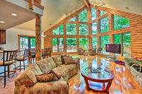 Golf Course Bellaire Home with Hot Tub  BBQ Tourism Bookings