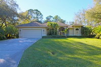 Gorgeous four bedroom three bathroom with optional electrically heated pool and spa. Tourism Bookings