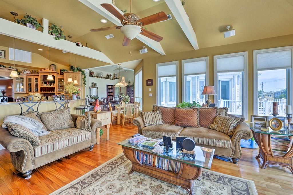 Gorgeous Home With Pool Steps To Fenwick Island Beach - thumb 3