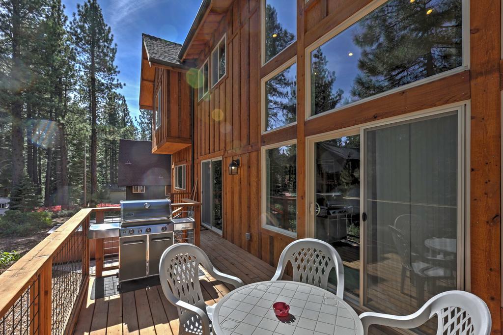 Gorgeous South Lake Tahoe Home With Private Hot Tub! - thumb 1