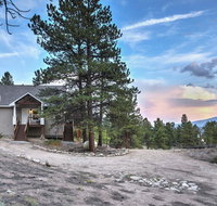 Gorgeous Twin Lakes Home with Deck Overlooking Mtns - China Accommodation